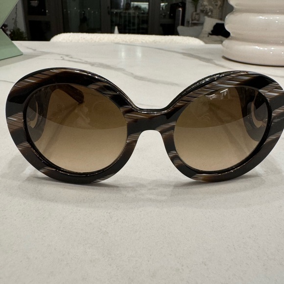 Authentic PRADA round sunglasses - VINTAGE - Picture 13 of 14